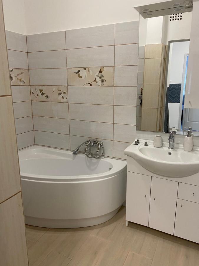 City Center Apartman Nagykanizsa Eksteriør billede